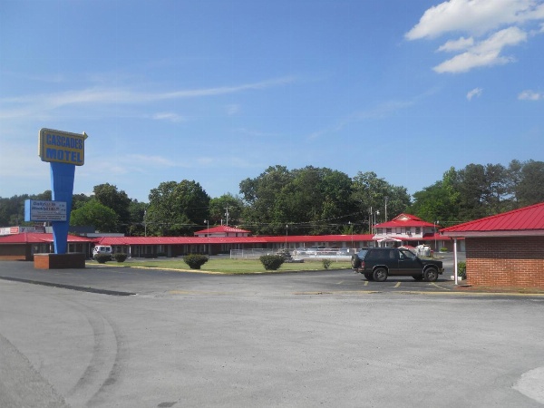 Cascades Motel - Chattanooga image 1
