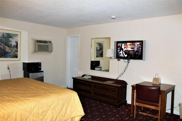 Cascades Motel - Chattanooga image 10